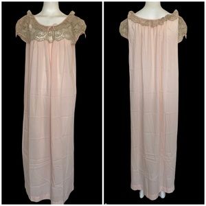 Dreamy Vintage 50’s Barbizon Pink Silk Nightgown with tan lace Sz M